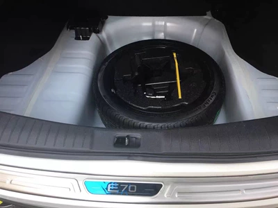 Rims 17inch Automotive New Energy – Hub - 17inch-fengshen-e70-large-spare-tire-tool-foam-box