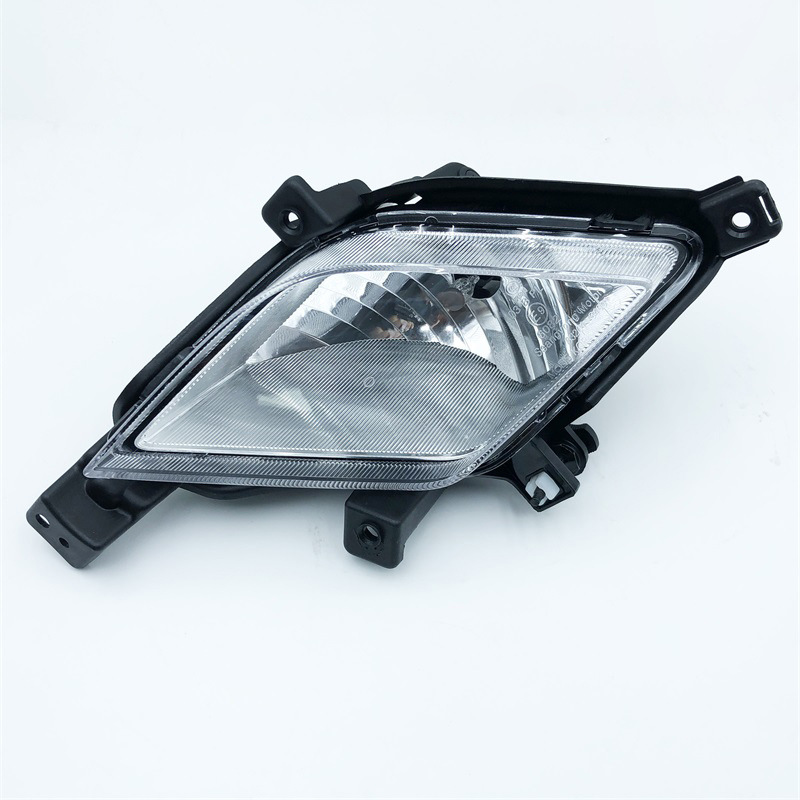 Front fog lamp 8320134001 for car Corando front bumper bracket fog lamp wholesale front bumper lamp