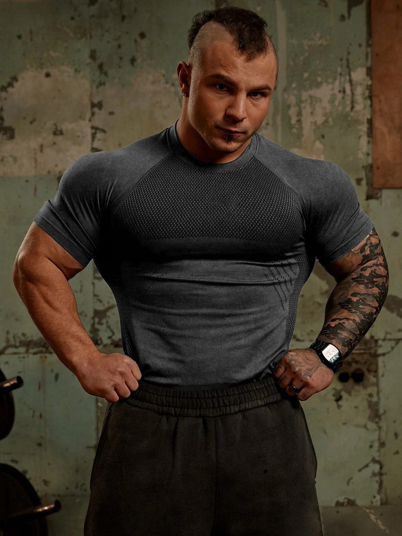 Men's Clothing Men's Fitness Sports T-Shirt Style Tight Fit Casual Short Sleeve Training Clothes For Formal & Casual_viptrois.com