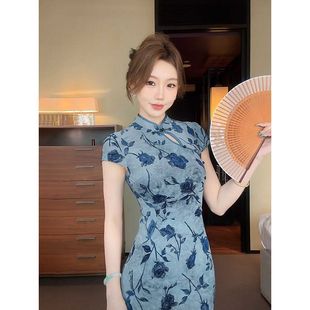 Retro Fashion Floral Short-Sleeved Cheongsam Women's 2025 New Design Niche Elegant Slimming Look Dress