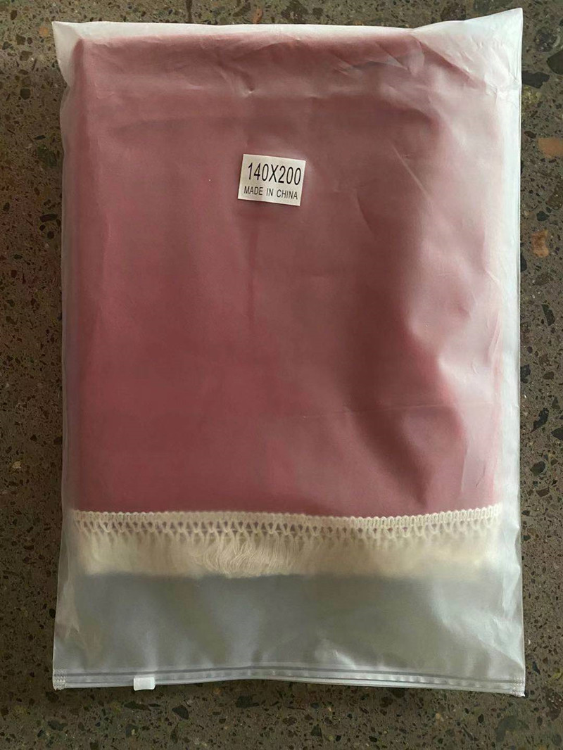 French Romantic Cotton Cut Flower White Pom-Pom Tablecloth Rectangular Coffee Dining Cloth Table Cover_voghion.com