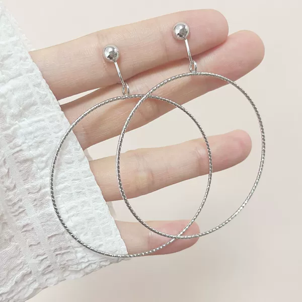 Silver mosquito coil, ear clips, 6cm