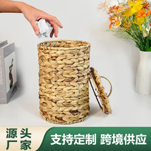 �羳���l��Ȼˮ���J����Ͱ������@�L�ռ{Ͱ�b�U���t�h�����^