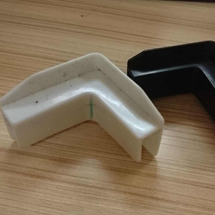 供应白色对等弯角 防静电左右弯角 白色10MM对称转角 塑料角