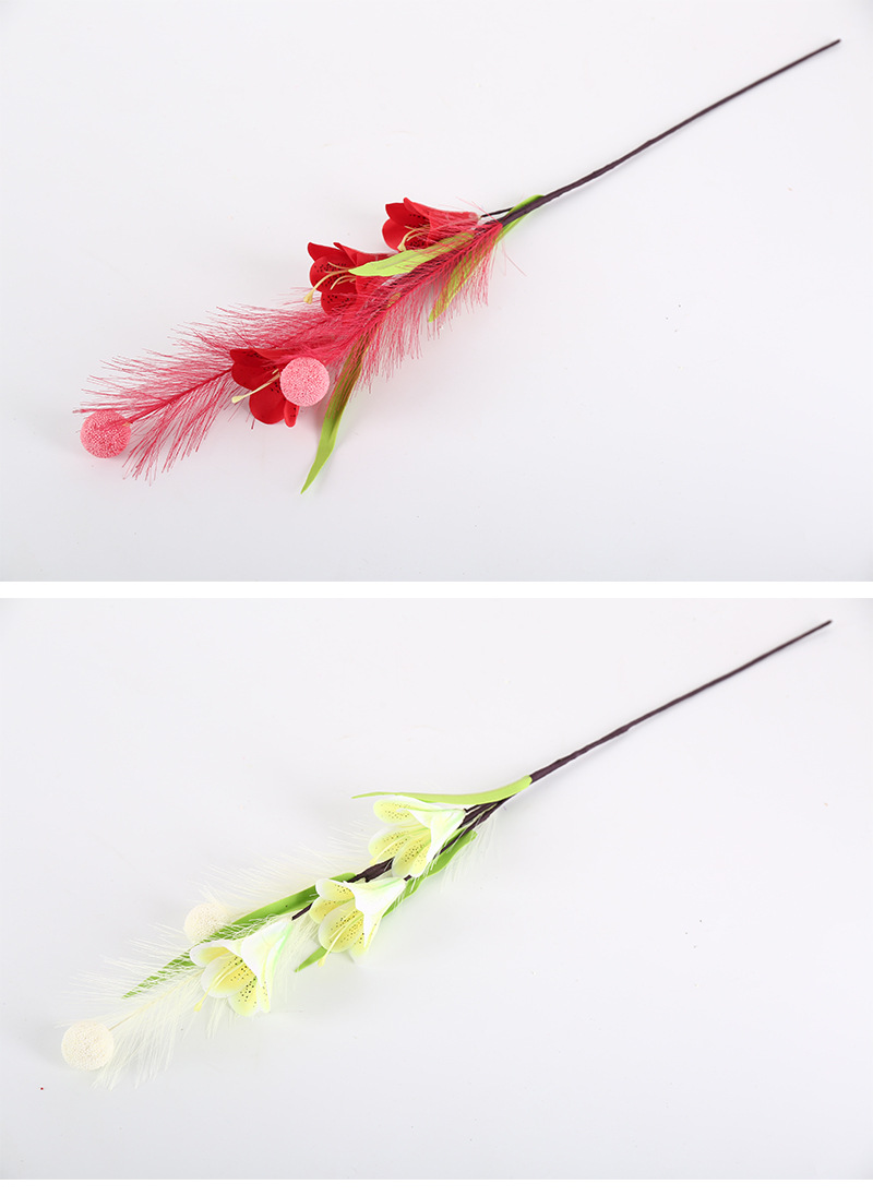 Ramo de lirios y bolas doradas flores artificiales con junco_voghion.com