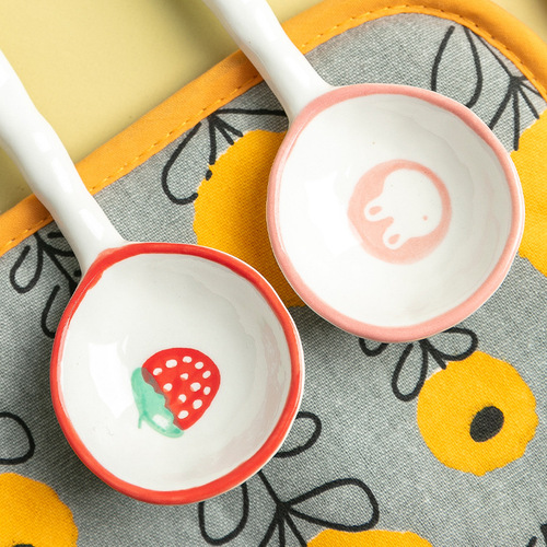 Hand-painted Japanese-style INS tableware dessert spoon cute creative household ceramic child long-handled soup spoon