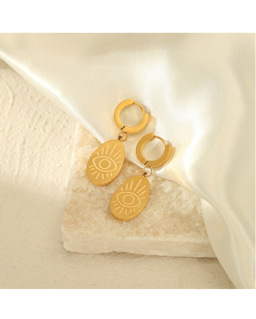 Retro Devilu0027S Eye Oval Stainless Steel Plating Earrings 1 Pair