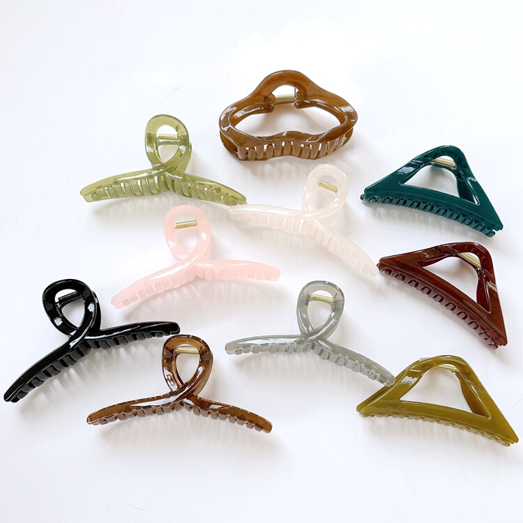 South Korea Morandi jelly oversized 13cm hair clip hairpin summer personality simple updo hair grip shark clip South Korea Morandi jelly oversized 13cm hair clip hairpin summer personality simple updo hair grip shark clip