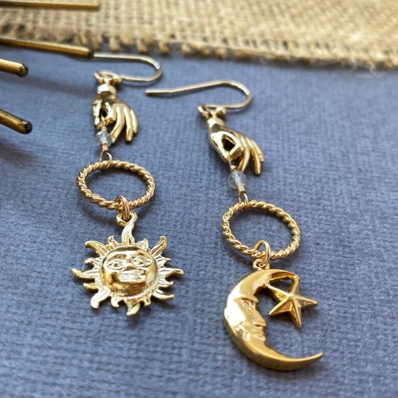 Plating Design 1 Pair Retro Classic Style Sun Moon Plating Alloy Drop Earrings