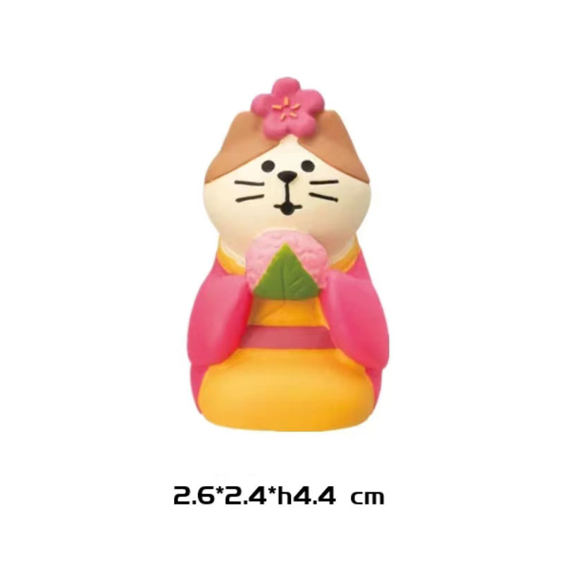 핑크 옷은 체리 케이크 고양이를 먹는다