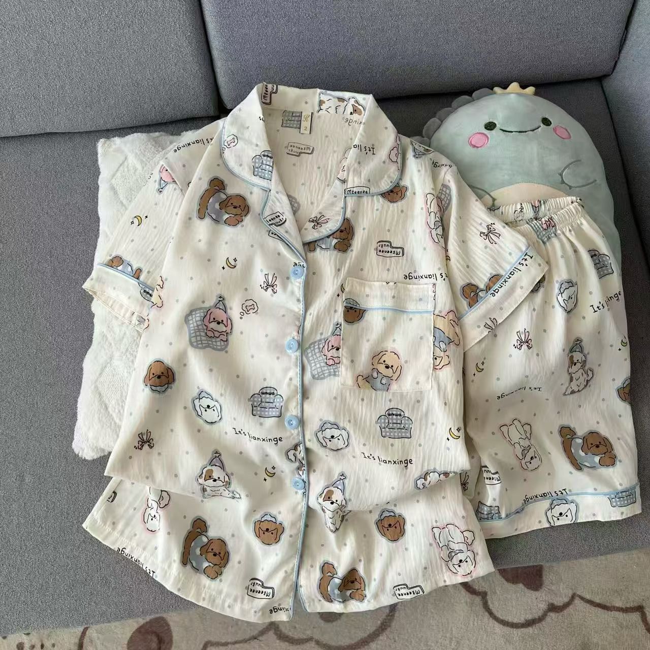 Cute punto de onda KT gato nubes pijamas de algodón mujer pantalones cortos de manga corta de verano coreano cuello de dibujos animados set de ropa para el hogar