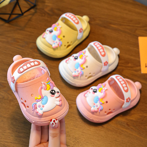 Baby's Hole-toe Shoes for Summer, Cartoon Cute Kids' Indoor and Outdoor Slippers with Soft Soles and Non-slip Design for Boys and Girls