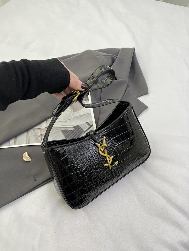 外国貿易ホットセールバッグ女性のワニ柄脇の下バッグニッチ多用途ポータブルショルダーバッグ秋と冬の新しい質感の女性のバッグ|undefined