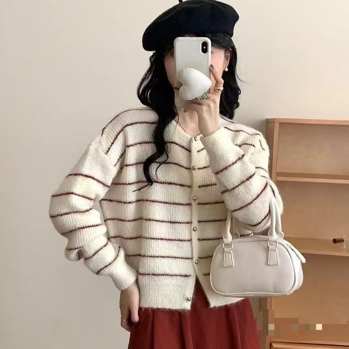 South Korea's Dongdaemun Autumn 2025 New Easiest for Match Bottoming Sweater Striped Sweater Jacket for Outerwear