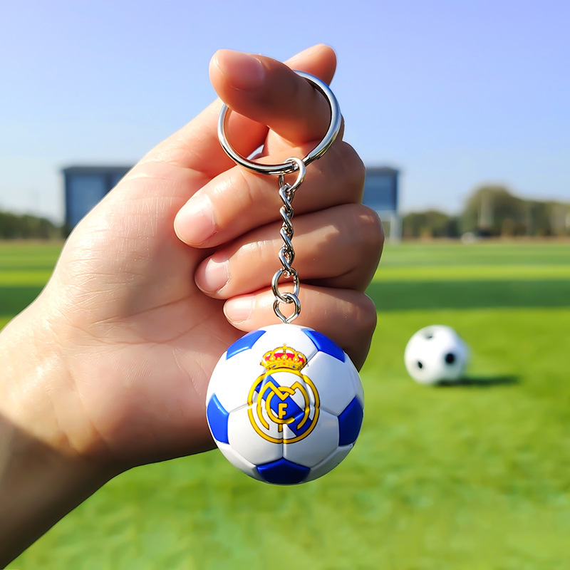 Mini pequeño colgante de fútbol llavero colgante Real Madrid Copa del Mundo regalo de cumpleaños para fanáticos varones