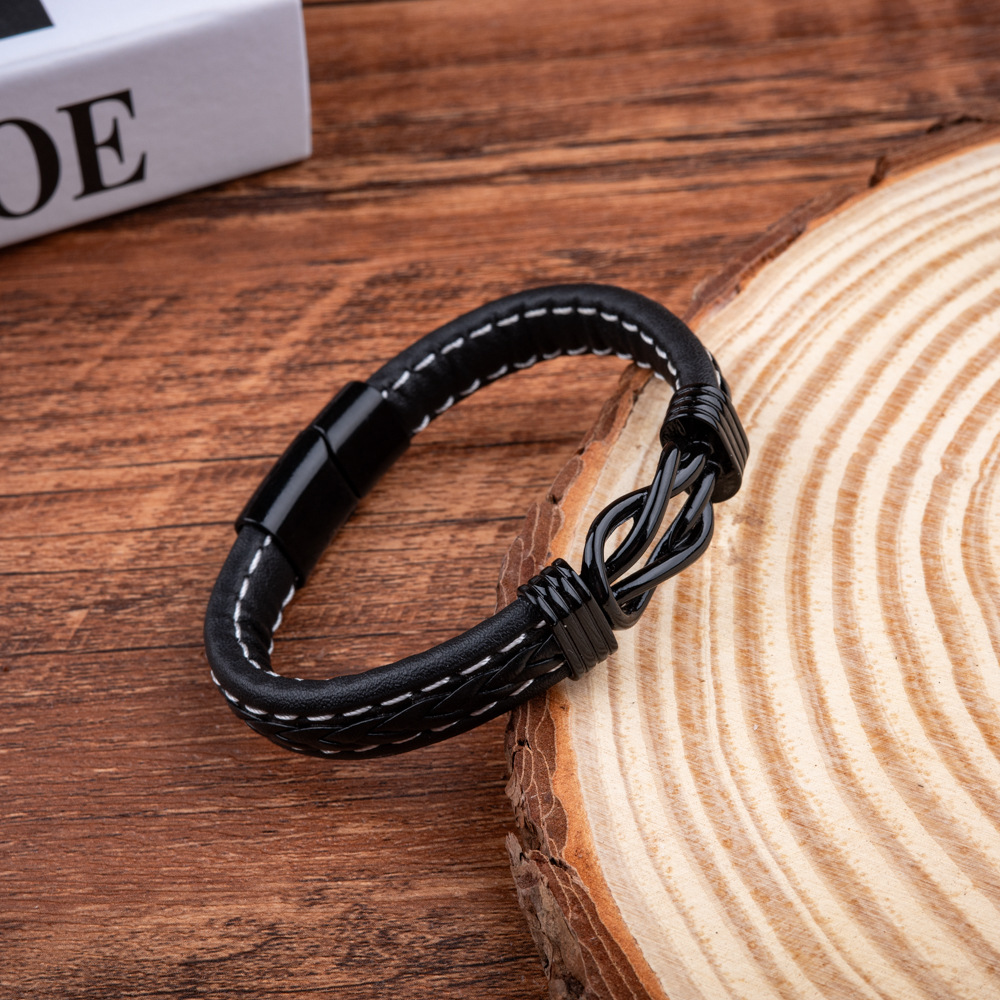 Bracelets Classification Pu Leather, Alloy Chain Material 1 Piece Quantity Holiday, Daily Occasion Casual Simple Style Knot Pu Leather Alloy Men's Bracelets Men Cord & Leather Bracelets
