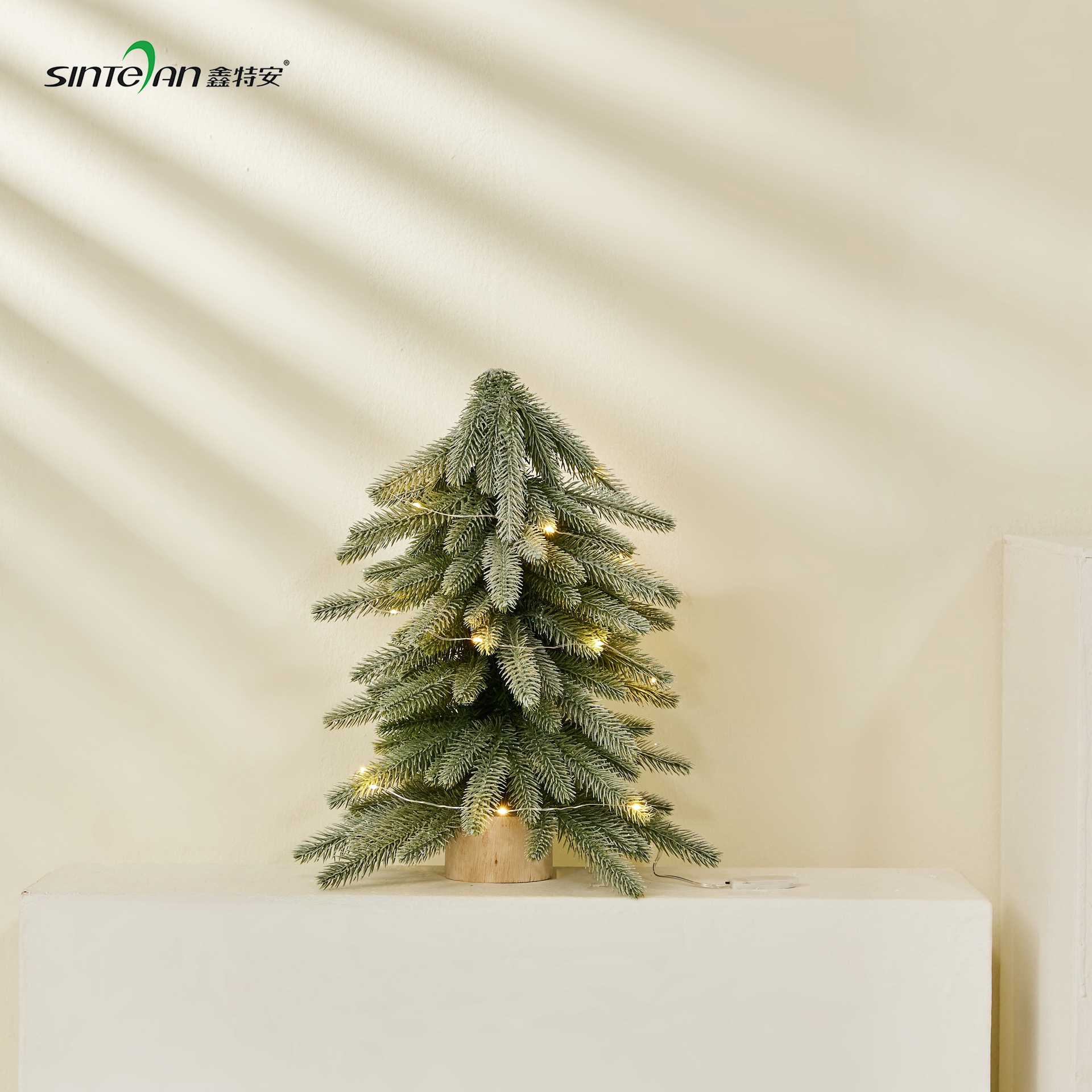 Xintean mini árbol de Navidad al revés simulación norbison 40CM pequeño árbol decoración de escritorio transfronteriza Amazon