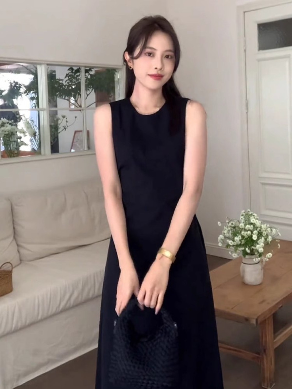赫本风黑色无袖背心连衣裙子女夏季2025新款茶歇法式气质宽松长裙|undefined