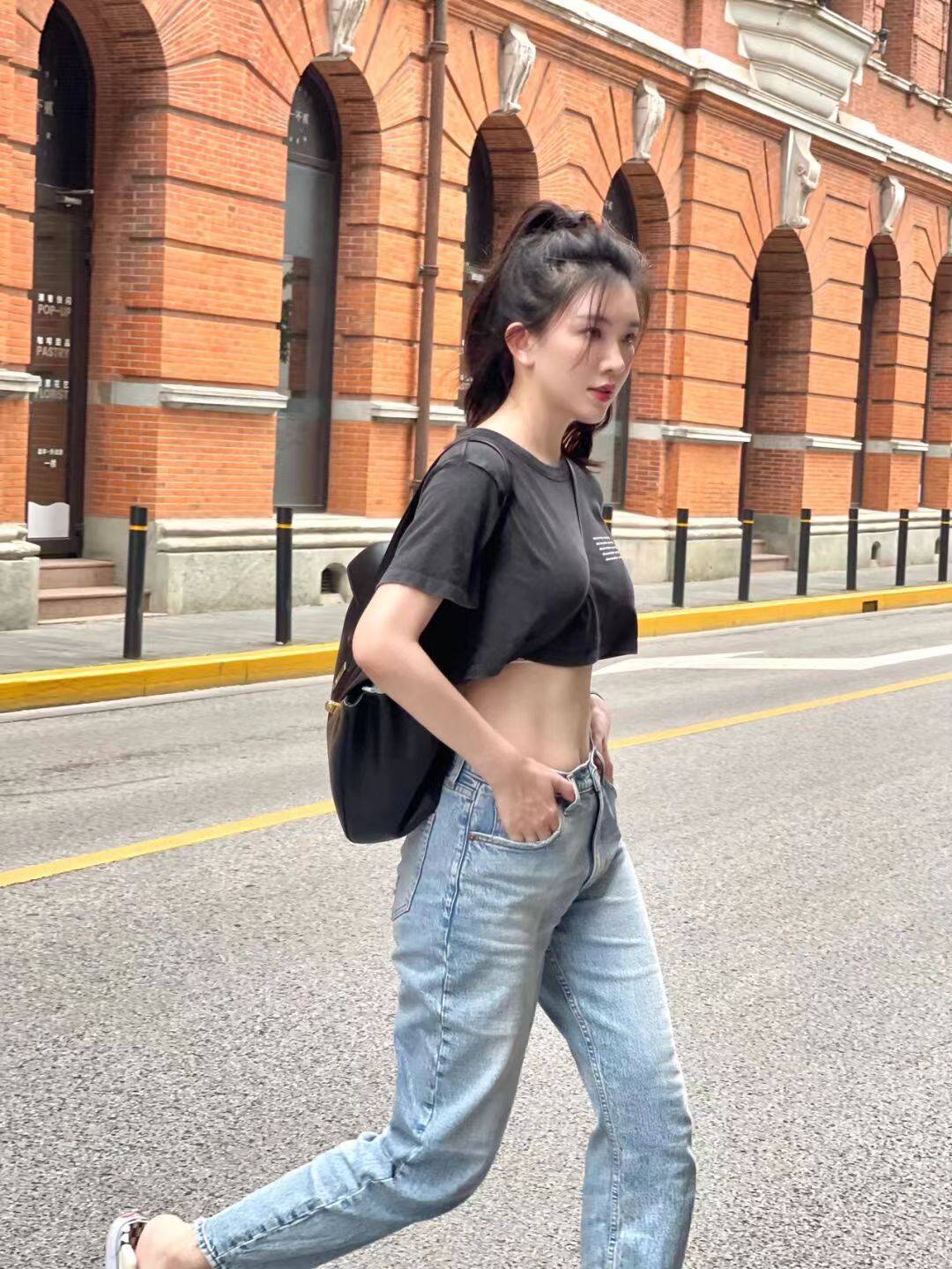 In-Stock Summer Style Acid-Washed Short T-Shirt, Fashionable Casual Sexy Crop Top with Straps 2