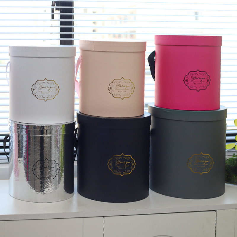 七夕节套三欧式鲜花抱抱桶草莓熊抱桶插花桶大号手提花艺花店批发