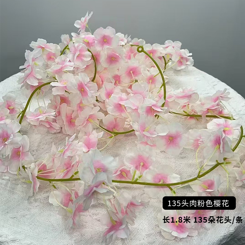 연분홍색 벚꽃 135송이