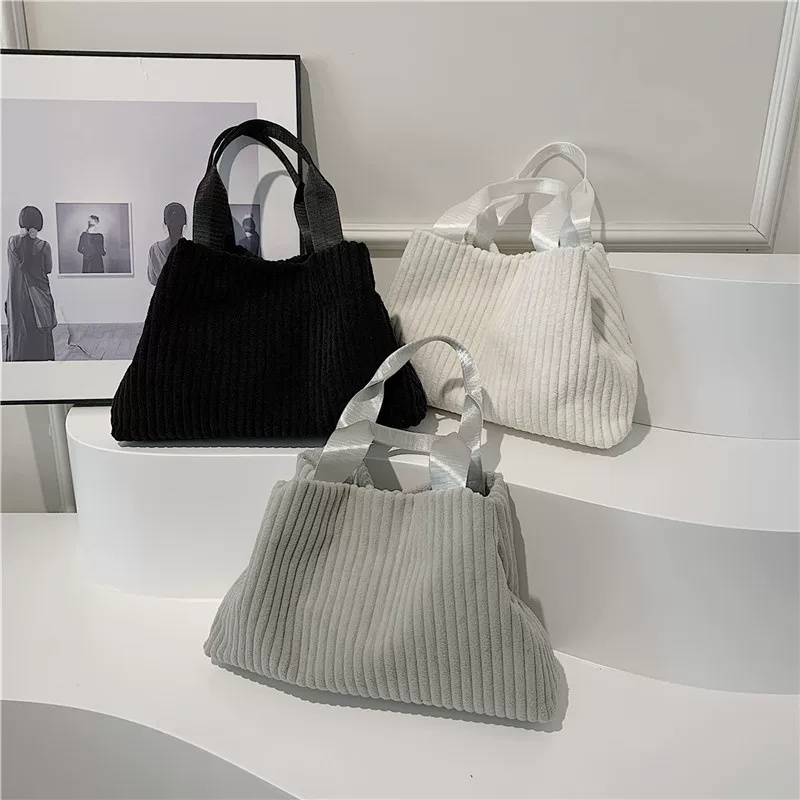 Fashionable winter one-shoulder bag, 2023