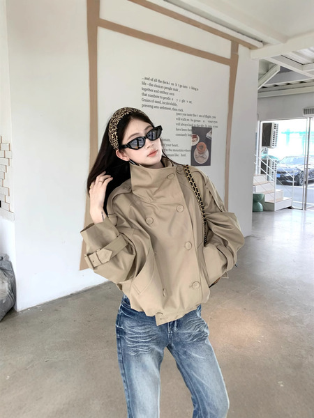 Khaki autumn trench coat