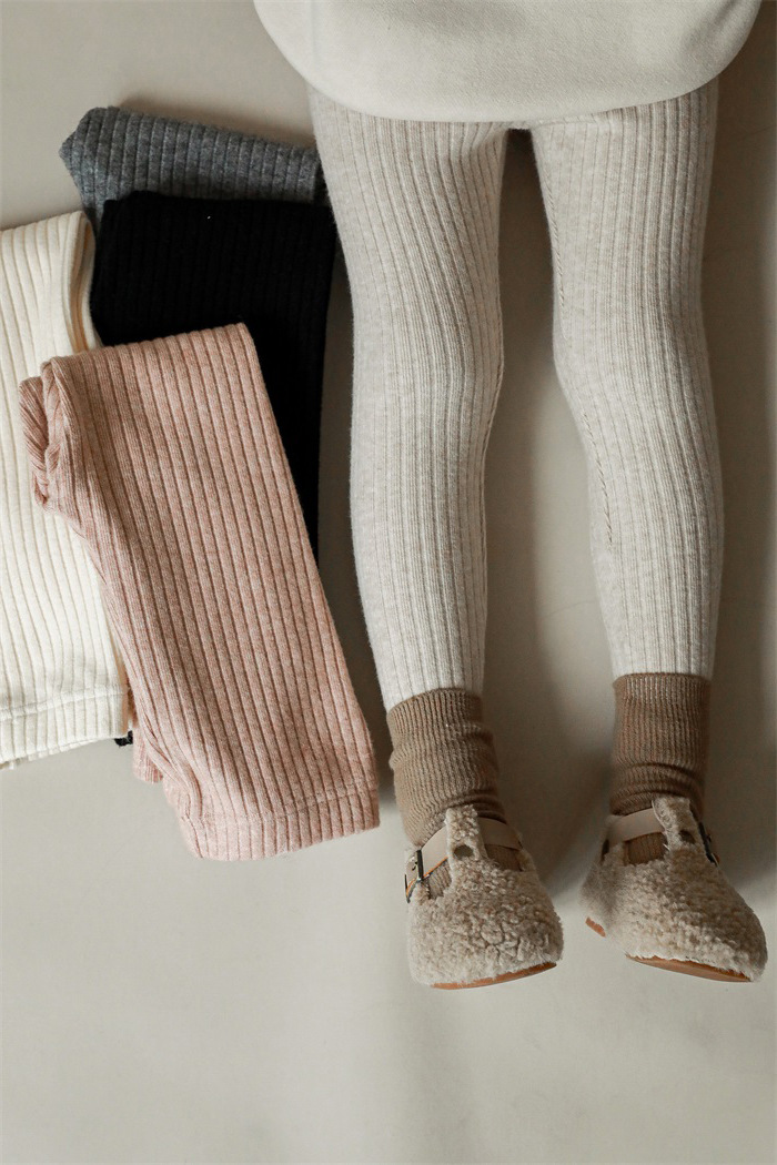 Basic Solid Color Cotton Blend stitch-detail pants & Leggings display PEPE 6