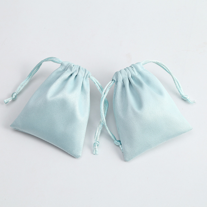 Factory direct supply flannel bag jewelry packaging drawstring drawstring pocket mobile power headset jewelry storage bag Factory direct supply flannel bag jewelry packaging drawstring drawstring pocket mobile power headset jewelry storage bag