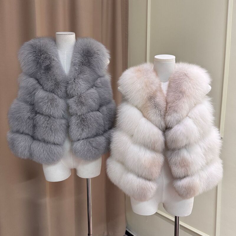 Real Shot of Whole Leather Fox Fur Vest, High-End Slimming Look Popular Store Same Style Autumn and Winter Short Real Fur Vest Fur Jacket