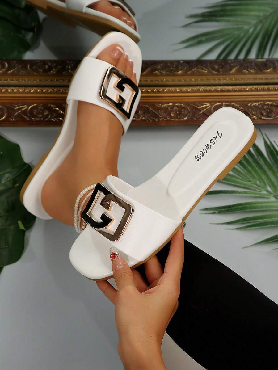 Sandalias Planas con Punta Cuadrada para Mujer de Cuero Sintético con Decoración de Metal para Uso Casual