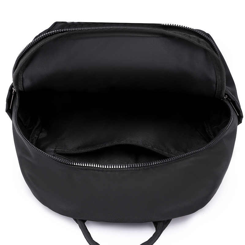 Fábrica al por mayor 2023 nueva mochila de nailon para mujer coreana simple mochila de viaje urbano mochila escolar de moda