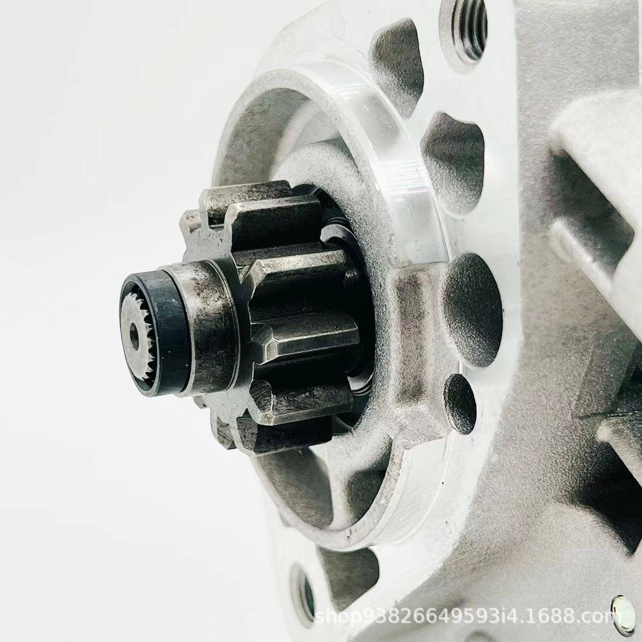 Suitable for Mother-of-pearl Land Cruiser Prado 28100-31250 New Domineering 3.5 Car Starter Direct Sales