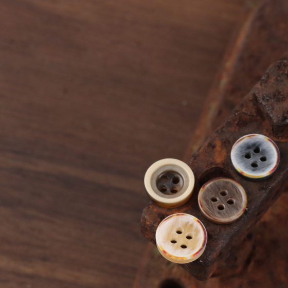 Wash Dirt Retro Style Wood Grain Shirt Resin Button Casual Beige Shirt Cardigan Button