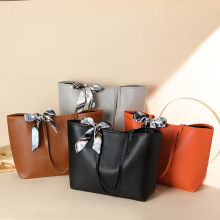 外贸时尚简约大容量托特包2024新款荔枝纹丝巾装饰纯色女士单肩包