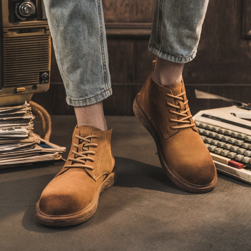 Botas Martin 2024 cano médio em couro, calçados britânicos modernos e curtos, botas de trabalho de outono, sapatos masculinos 26115_voghion.com