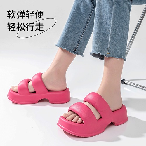 Thick-soled slippers for women's summer outer wear 2024 new anti-slip Internet celebrity seaside beach heightening sandals for women