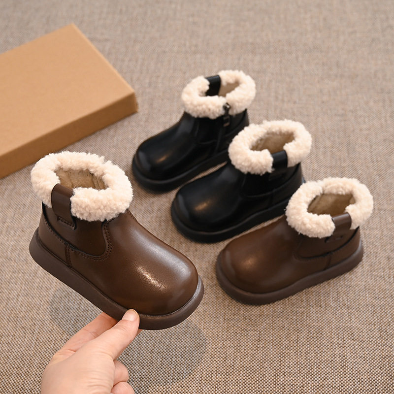 女の子の綿のブーツ 2025 冬の新しいスタイルの毛皮のような口の革のブーツとベルベットの柔らかい底中型および大型の子供用ベビーショートブーツ子供用綿の靴|undefined