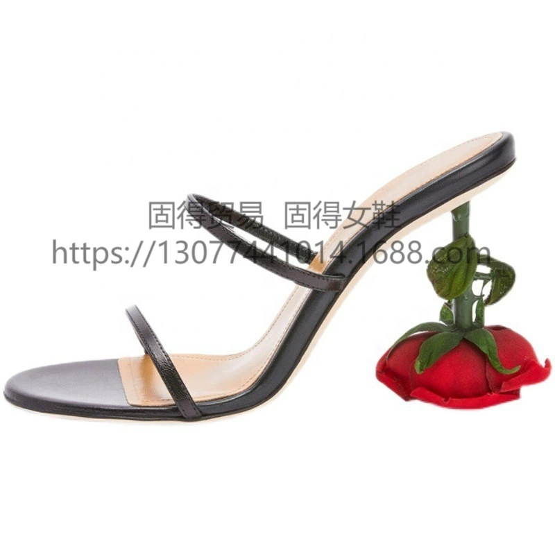 Трансграничный независимый цветок показа мод Инс станции сформировал Простые сандалии