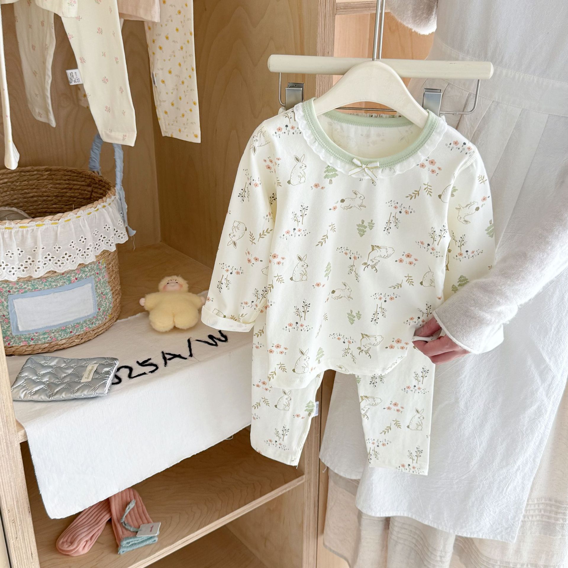 Pijamas infantiles, pantalones para bebés, dibujos animados, ropa para niños, pantalones de manga larga coreanos, set de cuello redondo para niños y niñas