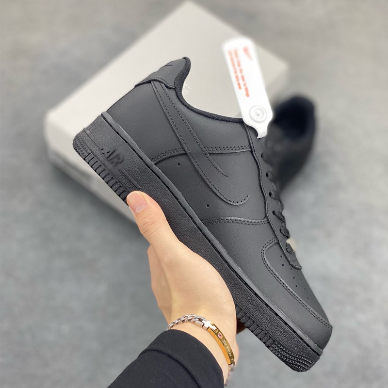 Putian shoes AF1 Air Force One sneakers in pure black, durable, unisex casual couple's low-top shoes made of top-layer cowhide