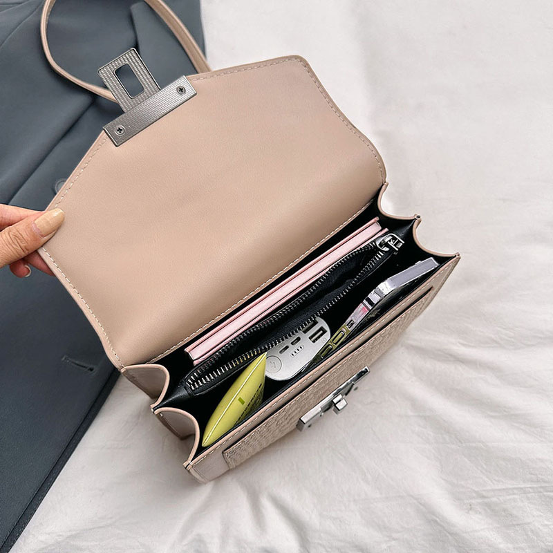 Bolso de hombro con textura de patrón de cocodrilo retro europeo y americano para mujer Bolso de mensajero casual con bloqueo de sentido avanzado