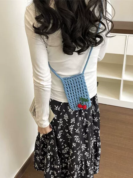 2026 New Super Popular Cute Cherry Woven Bag, Crossbody Phone Bag, Hollow Knit Small Bag, Beach Bag