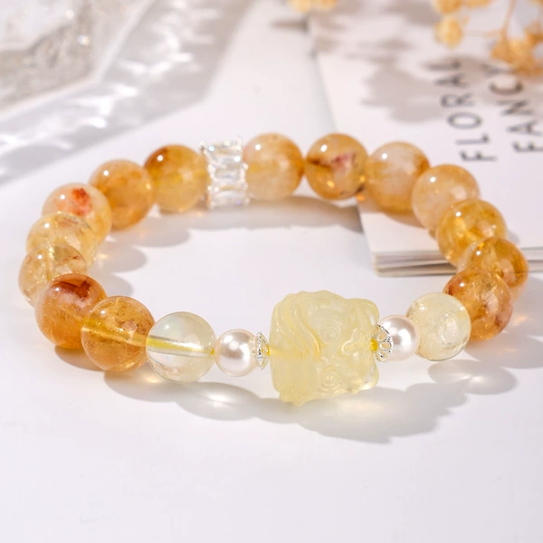 10mm yellow pagoda crystal lion awakening model (18cm)