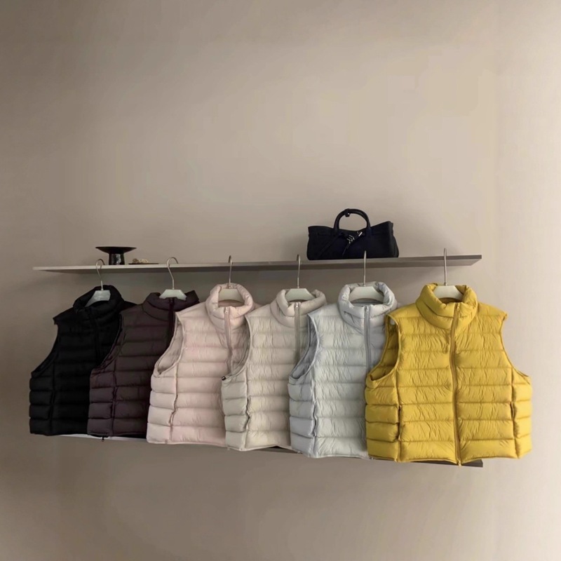 Stand Collar Ribbed Lightweight down Vest for Women 2025 New Stylish Short High-End Outerwear Vest Jacket