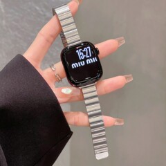 Apple Watch 時計ストラップ メタル ワンビーズ マグネット ファイン iwatch9/10 レディース ウォッチ ストラップに適しています。