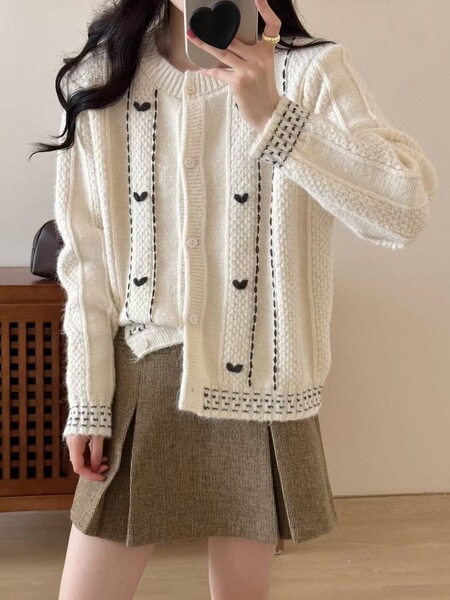 Cute autumn cardigan with a round collar