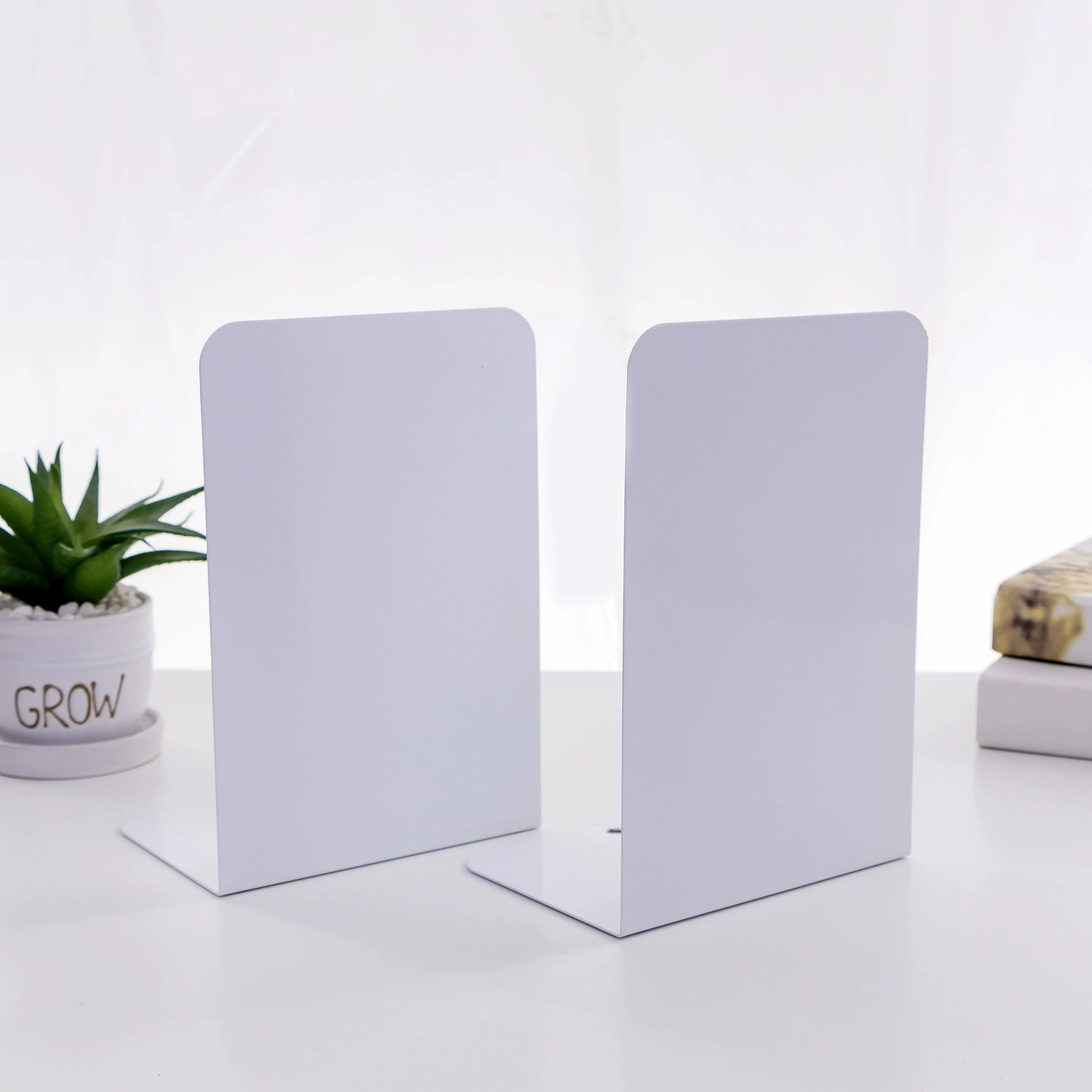Factory direct sales explosion creative stationery supplies telescopic book holder folding book frame metal students cartoon