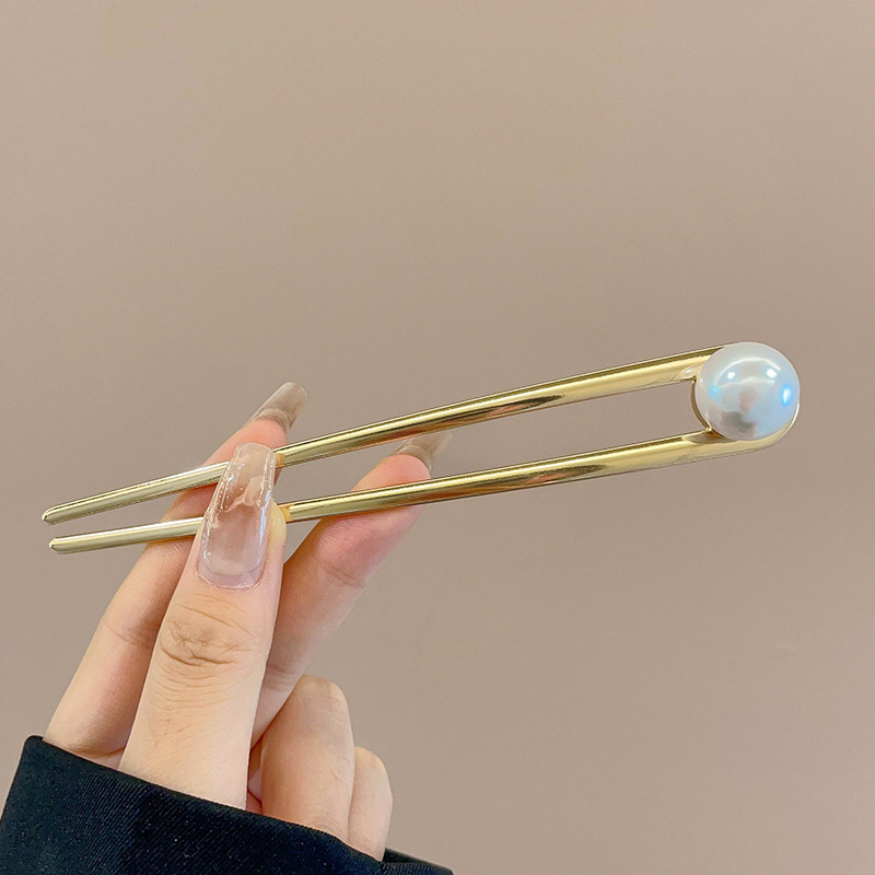 Papillón de cristal de alta sensación en forma de U pinzas de cabello pinzas