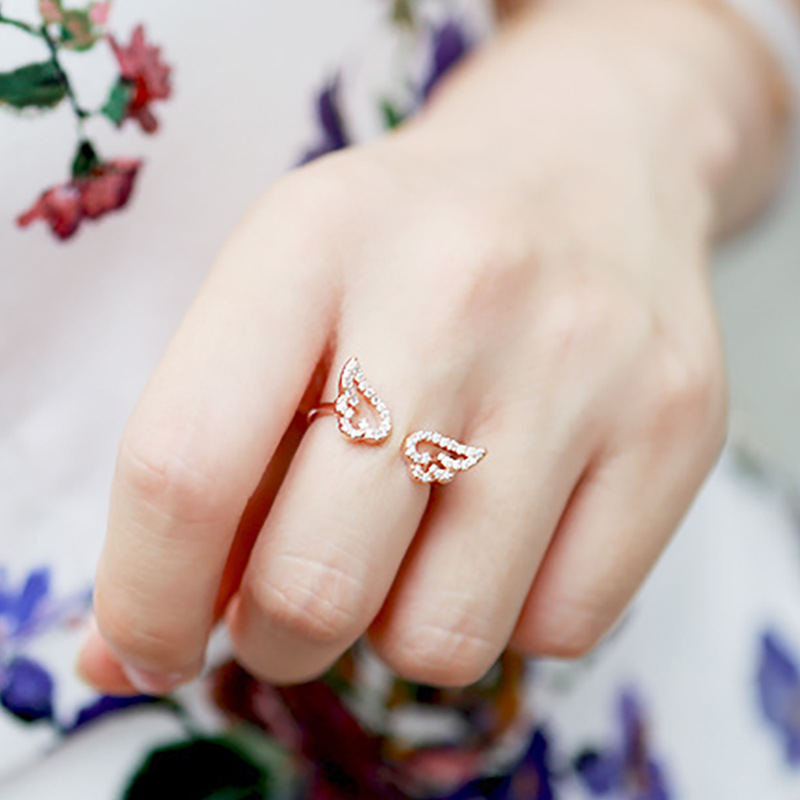 Simple Style Waves Copper Plating Inlay Artificial Crystal Rings 1 Piece